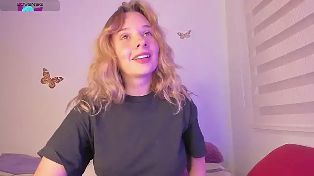 Sophy Bunny online show from 01/09/25, 09:58