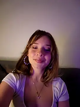 Sophy Bunny online show from 03/06/25, 08:27