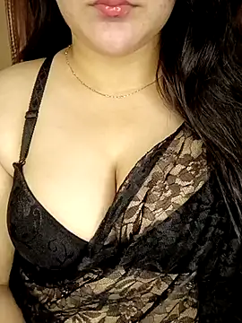 Snapshot of AK---47 chatting on 03/22/25, 03:20 AK---47 online show from 03/22/25, 03:20