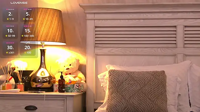 GinaMence online show from 02/04/25, 08:17