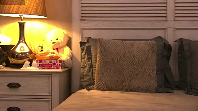 GinaMence online show from 03/01/25, 01:00