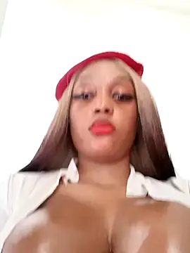Snapshot of Busty_Bambi chatting on 12/14/24, 09:29 Busty Bambi online show from 12/14/24, 09:29