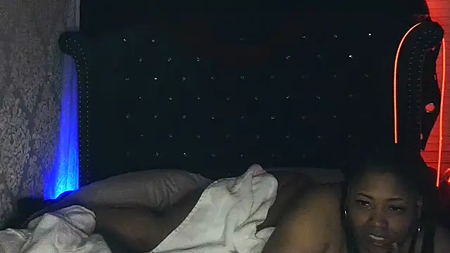 msyvette1970xh online show from 12/13/24, 11:02