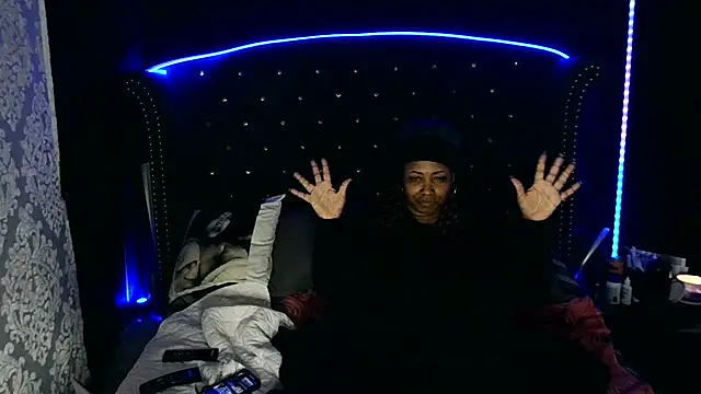 msyvette1970xh online show from 02/02/25, 03:07