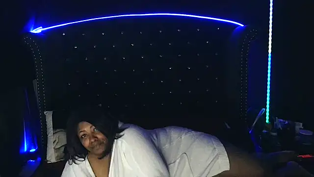 msyvette1970xh online show from 02/13/25, 05:05