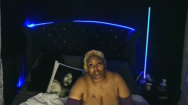 msyvette1970xh online show from 02/28/25, 03:48