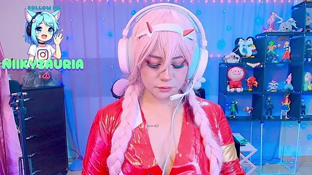  niiky online show from 11/10/25, 10:47