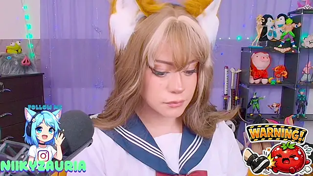 Snapshot of _niiky chatting on 02/13/26, 12:12 niiky online show from 02/13/26, 12:12