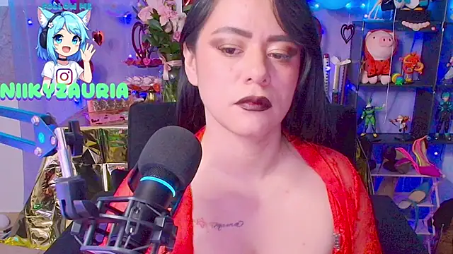 Snapshot of _niiky chatting on 02/15/26, 06:15 niiky online show from 02/15/26, 06:15