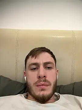 Julian128 online show from 03/04/25, 07:54