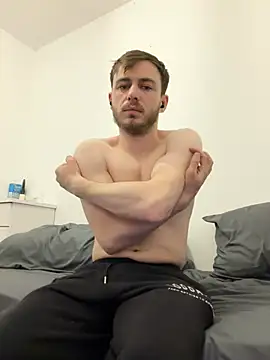 Julian128 online show from 03/31/26, 07:25