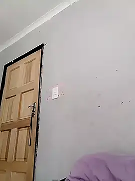 Snapshot of cleopatra-phaedra chatting on 02/21/25, 11:55 cleopatra-phaedra online show from 02/21/25, 11:55