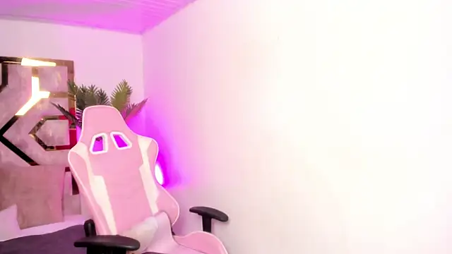 Anny osorio online show from 02/05/25, 07:31