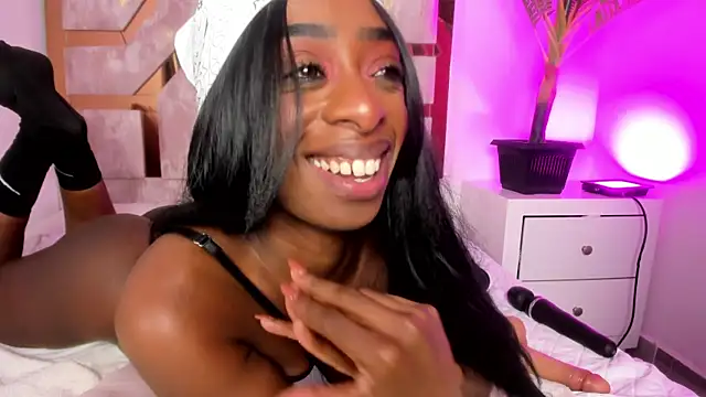 Anny osorio online show from 02/12/25, 12:16