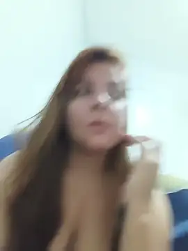 Snapshot of Bruninha_Hot10 chatting on 02/19/26, 09:55 Bruninha Hot10 online show from 02/19/26, 09:55