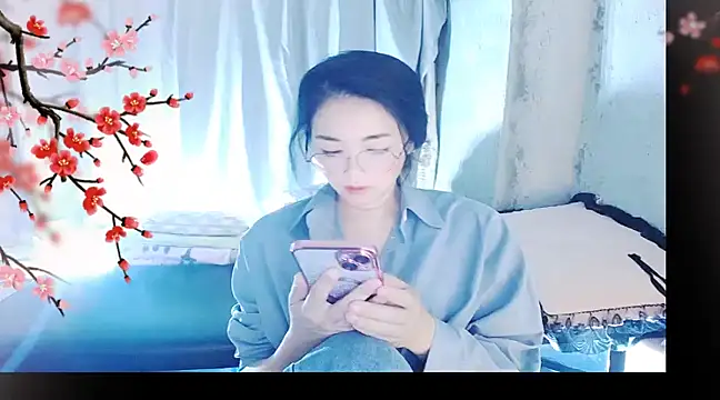 Snapshot of Floor_oo chatting on 12/04/24, 12:25 Floor oo online show from 12/04/24, 12:25