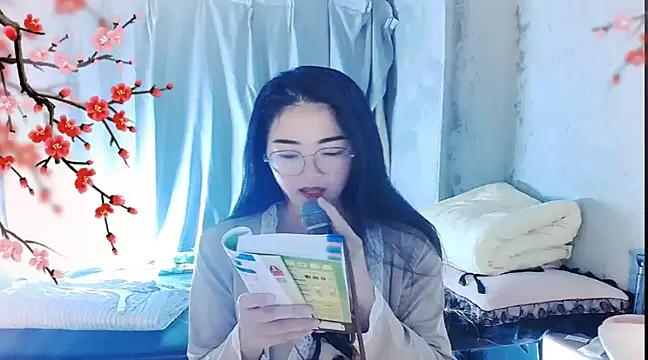 Snapshot of Floor_oo chatting on 12/12/24, 07:15 Floor oo online show from 12/12/24, 07:15