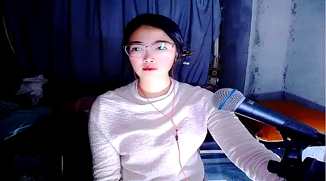 Snapshot of Floor_oo chatting on 02/08/25, 03:10 Floor oo online show from 02/08/25, 03:10