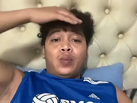 Snapshot of asian_sweetboy chatting on 02/21/26, 06:47 asian sweetboy online show from 02/21/26, 06:47