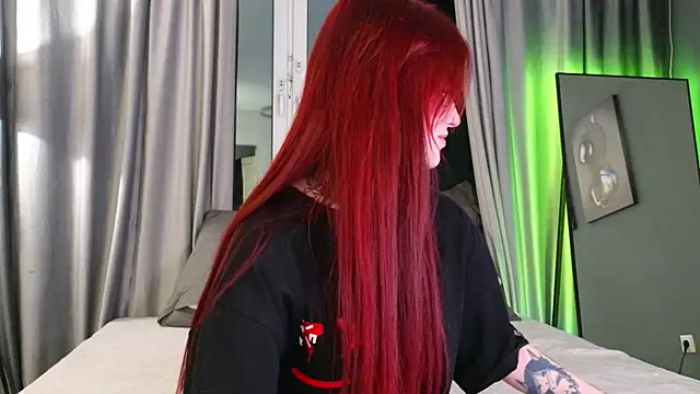 SophieInkk online show from 03/28/26, 11:48