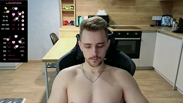 Snapshot of Larstar01 chatting on 01/21/25, 09:35 Larstar01 online show from 01/21/25, 09:35