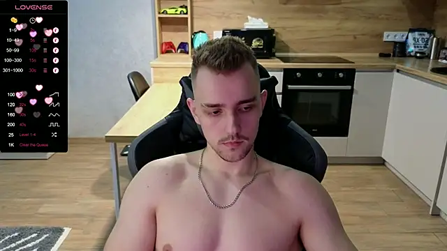 Snapshot of Larstar01 chatting on 01/22/25, 09:57 Larstar01 online show from 01/22/25, 09:57