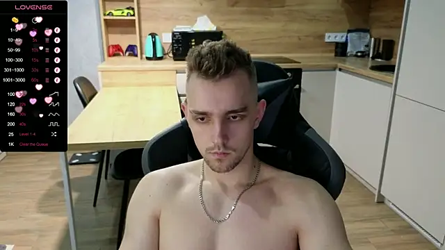 Snapshot of Larstar01 chatting on 02/04/25, 06:49 Larstar01 online show from 02/04/25, 06:49