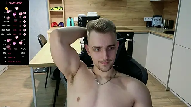 Snapshot of Larstar01 chatting on 02/06/25, 07:29 Larstar01 online show from 02/06/25, 07:29