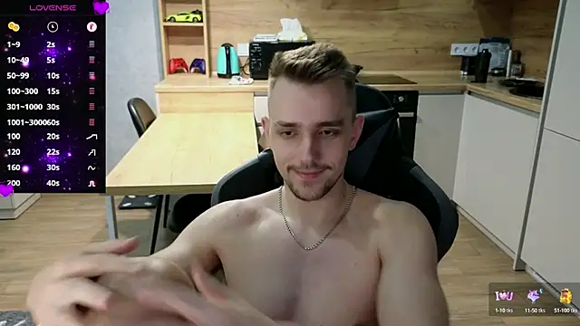 Snapshot of Larstar01 chatting on 02/14/25, 01:02 Larstar01 online show from 02/14/25, 01:02