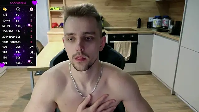 Snapshot of Larstar01 chatting on 02/16/25, 10:54 Larstar01 online show from 02/16/25, 10:54