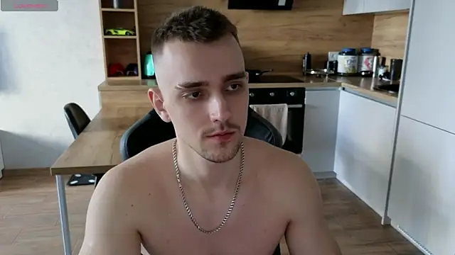 Snapshot of Larstar01 chatting on 02/17/25, 12:59 Larstar01 online show from 02/17/25, 12:59