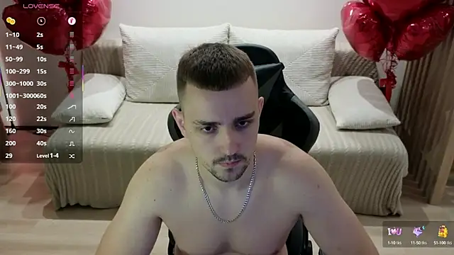 Snapshot of Larstar01 chatting on 10/08/25, 08:06 Larstar01 online show from 10/08/25, 08:06