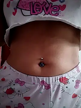 tiffani  love online show from 04/08/26, 12:16