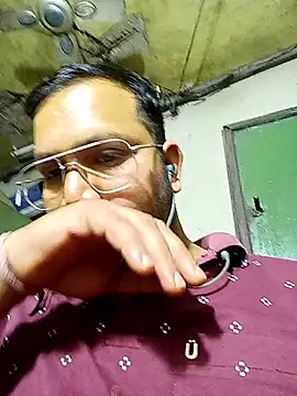 DeepakXxxR86 online show from 02/01/26, 02:37