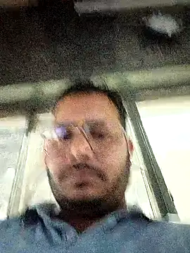 DeepakXxxR86 online show from 02/13/26, 07:43