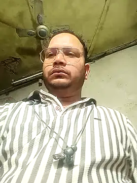 DeepakXxxR86 online show from 02/21/26, 02:29