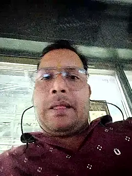 DeepakXxxR86 online show from 03/10/26, 07:52