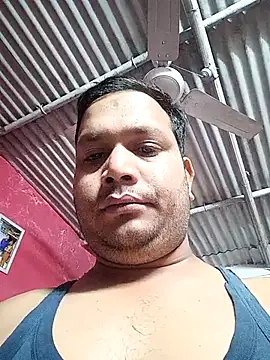 DeepakXxxR86 online show from 04/05/26, 06:38