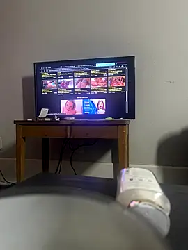 Snapshot of bigdick5157 chatting on 11/14/25, 07:45 bigdick5157 online show from 11/14/25, 07:45