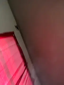 Snapshot of bigdick5157 chatting on 12/03/25, 09:02 bigdick5157 online show from 12/03/25, 09:02