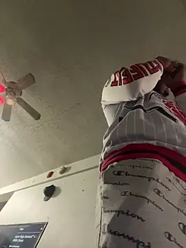 Snapshot of bigdick5157 chatting on 01/07/26, 06:16 bigdick5157 online show from 01/07/26, 06:16