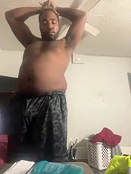 Snapshot of bigdick5157 chatting on 01/18/26, 07:45 bigdick5157 online show from 01/18/26, 07:45