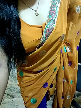 Snapshot of Nithya_05 chatting on 09/11/25, 05:18 Nithya 05 online show from 09/11/25, 05:18