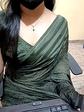 Snapshot of Nithya_05 chatting on 09/16/25, 05:03 Nithya 05 online show from 09/16/25, 05:03