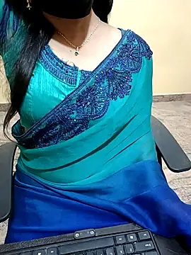 Snapshot of Nithya_05 chatting on 09/23/25, 04:59 Nithya 05 online show from 09/23/25, 04:59