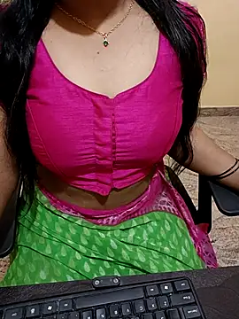 Snapshot of Nithya_05 chatting on 09/25/25, 05:55 Nithya 05 online show from 09/25/25, 05:55