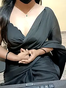 Snapshot of Nithya_05 chatting on 09/25/25, 06:00 Nithya 05 online show from 09/25/25, 06:00