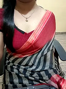 Snapshot of Nithya_05 chatting on 09/26/25, 06:34 Nithya 05 online show from 09/26/25, 06:34