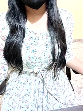 Snapshot of Nithya_05 chatting on 10/14/25, 05:03 Nithya 05 online show from 10/14/25, 05:03