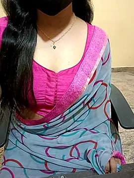 Snapshot of Nithya_05 chatting on 10/16/25, 06:25 Nithya 05 online show from 10/16/25, 06:25